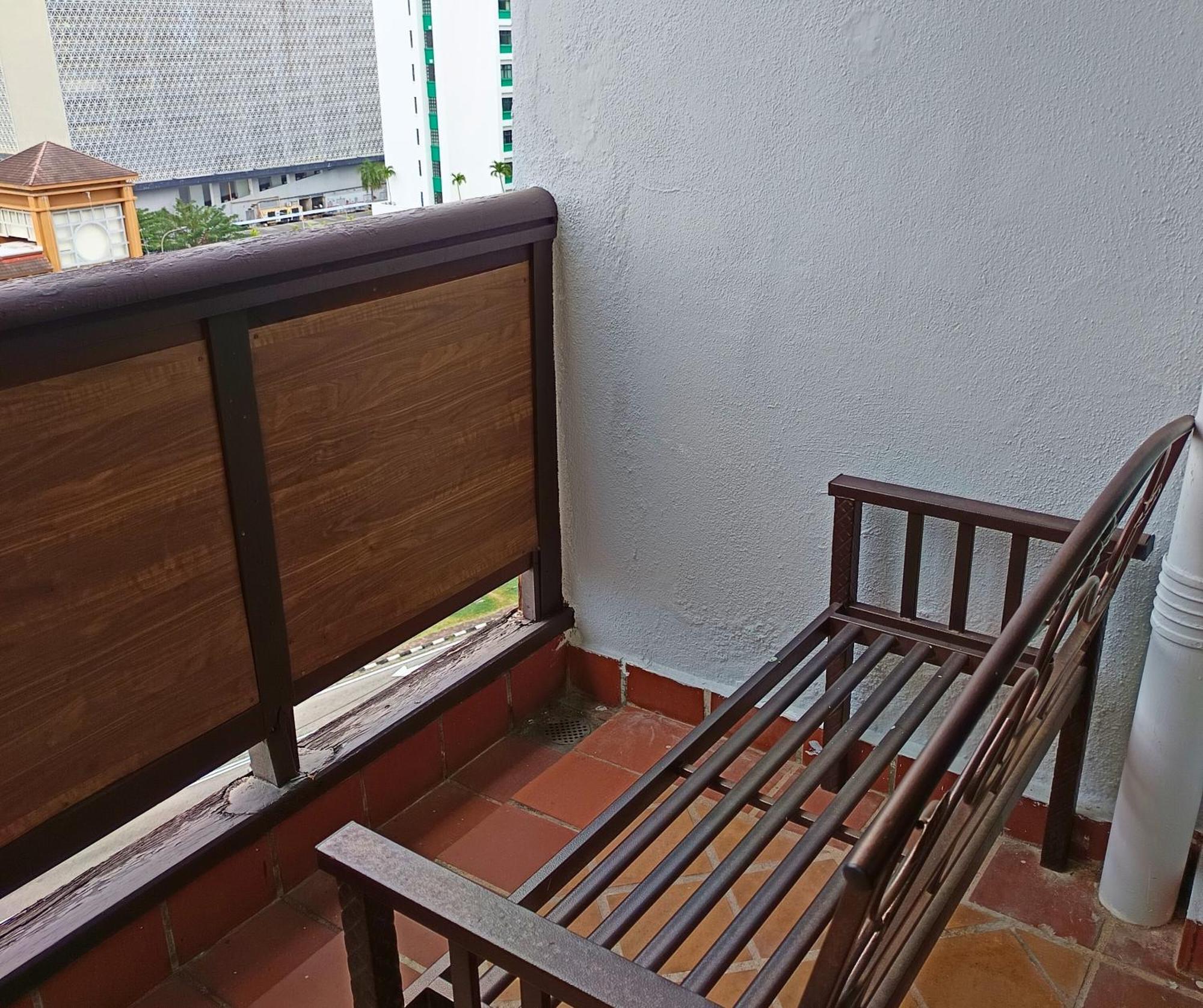 Apartment Costa Mahkota View 1-bedroom, 2 Queen Beds, 600mbps Wifi *